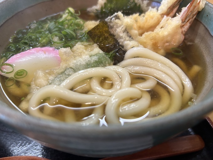 丸亀うどん　丸亀製麺じゃないよ！　町のうどんやさん　岸和田市_d0258976_08334529.jpg