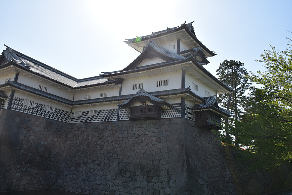 加賀百万石の金沢城を歩く。　その２　＜三ノ丸・五十間長屋・橋爪門・裏門＞_e0158128_11314140.jpg