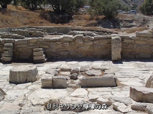 ミノア時代の海洋都市コモス　東地中海の海の民の時代は貿易港_c0010496_16490603.jpg