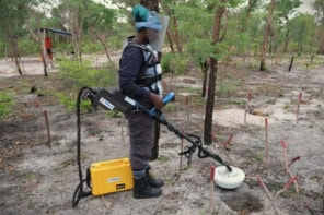 field test of NMR land mine scanner