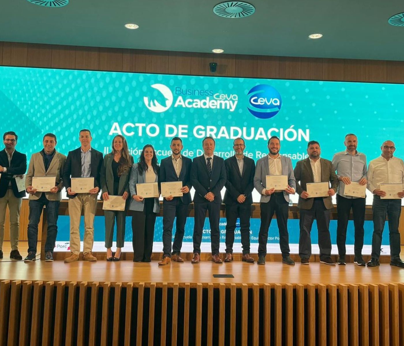 Ceva Salud Animal celebra la clausura de la Escuela de Desarrollo de Responsables de Equipo del Sector Porcino de ESIC