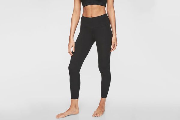 Athleta Elation ⅞ Tights in Powervita