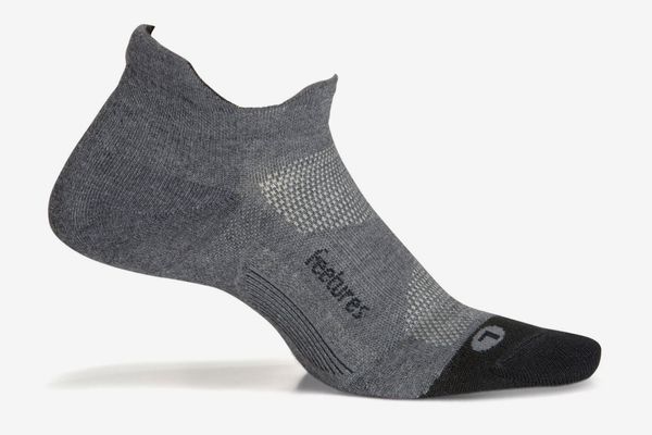 Feetures Elite Max Cushion No Show Tab Athletic Running Socks