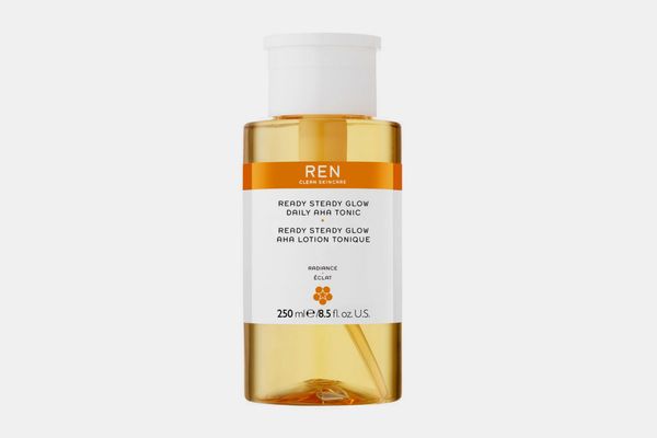 REN Ready Steady Glow Daily AHA Tonic