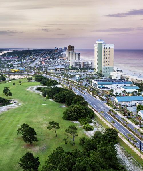 Čudovit pogled na mesto Panama City v bližini letališča Letališče Northwest Florida Beaches