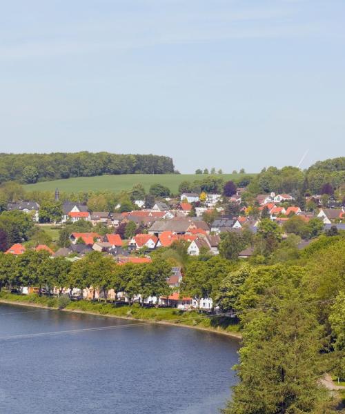 Et smukt billede af Neubrandenburg – en by der er populær blandt vores brugere