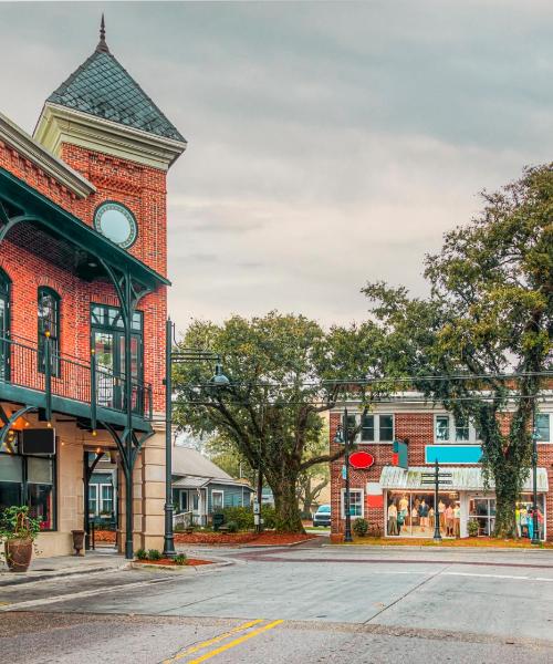 A beautiful view of Ocean Springs.