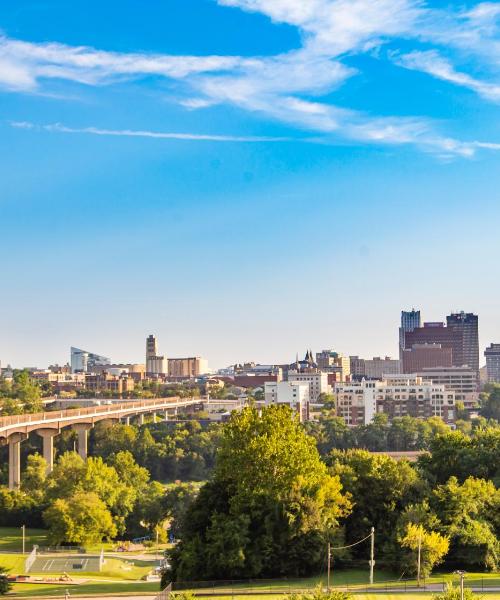 Una hermosa vista de Akron