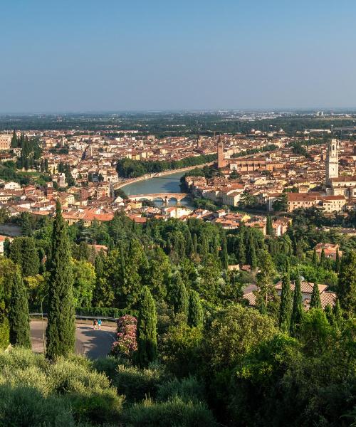 Een mooi uitzicht op Verona, in de buurt van Luchthaven Verona (Villafranca)