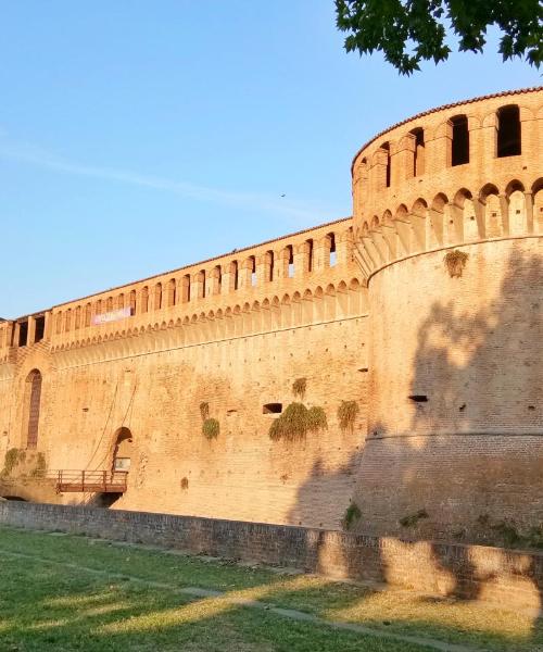 Paisaje espectacular de Imola, una ciudad popular entre nuestros usuarios