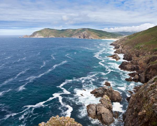 Krásný pohled na město Finisterre