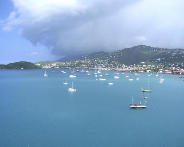 Hongkong → Charlotte Amalie