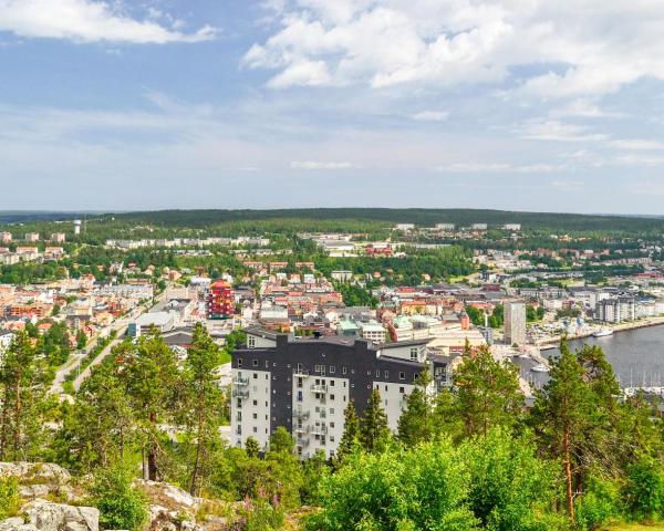 Čudovit pogled na mesto Ornskoldsvik