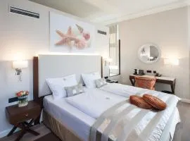 Boutique Hotel Adria, מלון בולס