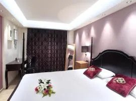 Comfy Boutique Hotel – hotel w Kalamácie