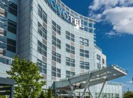 Novotel Montréal Aéroport, hotel a Dorval