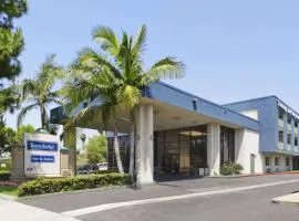 Travelodge Inn & Suites by Wyndham Anaheim on Disneyland Dr, ξενοδοχείο στο Άναχαϊμ