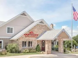 Hawthorn Extended Stay by Wyndham Green Bay, hotel v destinaci Green Bay