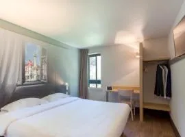 B&B HOTEL CHAMBERY La Cassine โรงแรมในชองเบรี