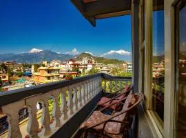 Pokhara में, होटल Hotel Grand Holiday