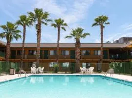 Budgetel Inn & Suites, hotel sa Yuma