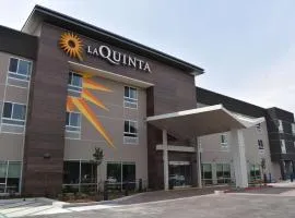 La Quinta Inn & Suites by Wyndham San Bernardino, hotel v mestu San Bernardino