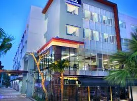 Hotel Neo Candi Simpang Lima - Semarang by ASTON, hotel u gradu 'Semarang'