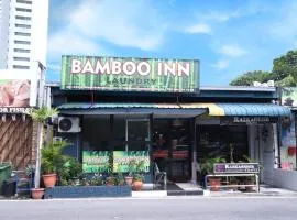 OYO 873 Bamboo Inn, hotelli kohteessa Batu Ferringhi