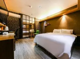 Manhatan Hotel 청주: Cheongju şehrinde bir otel