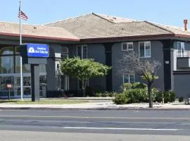 Americas Best Value Inn Manteca, hotel v destinaci Manteca