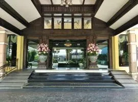 Ruean Phae Royal Park Hotel, hotel v mestu Phitsanulok