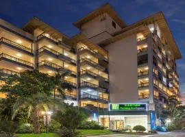 Holiday Inn Express Haikou West Coast, an IHG Hotel, hotel di Haikou