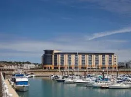 Radisson Blu Waterfront Hotel, Jersey, hotel em Saint Helier