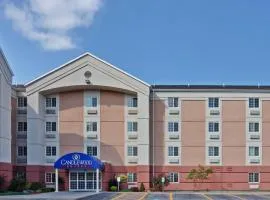 Candlewood Suites Syracuse-Airport, an IHG Hotel, hotel v destinaci North Syracuse