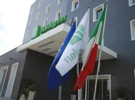 Holiday Inn Milan Nord Zara, an IHG Hotel, hotel v destinaci Cinisello Balsamo