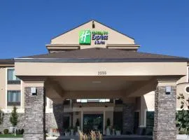 Holiday Inn Express & Suites Logan, an IHG Hotel, hótel í Logan