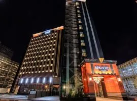 APA Hotel Takaoka Ekimae, hotel u gradu Takaoka