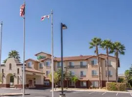 Holiday Inn Express Hotel & Suites Manteca, an IHG Hotel, hotel v destinaci Manteca