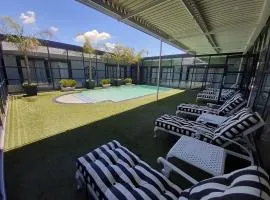 Halfway House Hotel, hotel em Kimberley