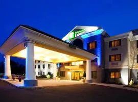 Holiday Inn Express Syracuse Airport, an IHG Hotel, hotel v destinaci North Syracuse