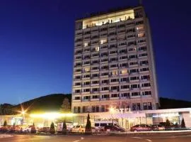 GRAND HOTEL CEAHLAU, hotel di Piatra Neamt