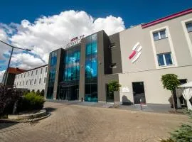 Hotel Sękowski: Legnica şehrinde bir otel