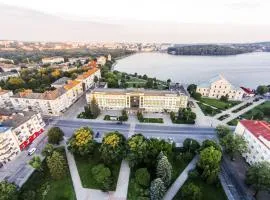 Hotel Ternopil، فندق في ترنوبل