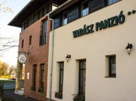 Vadász Panzió és Étterem, hotel sa Szombathely