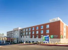 Holiday Inn Express & Suites - Bend South, an IHG Hotel, hótel í Bend