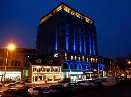 The Holman Grand Hotel: Charlottetown şehrinde bir otel