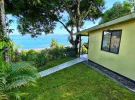 Pacheco Tours Beach Cabins – hotel w mieście Bahía Drake