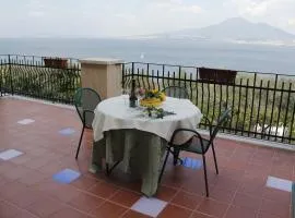 Ancelle Sorrento - Casa d'Accoglienza, hotel en Castellammare di Stabia