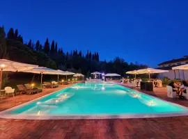 Hotel Antica Tabaccaia Resort، فندق في تيرانووفا براتشولي