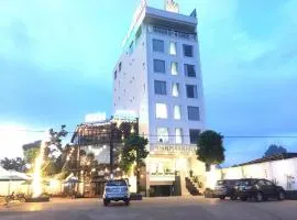 Minh Manh Hotel 2, hotel em Pleiku